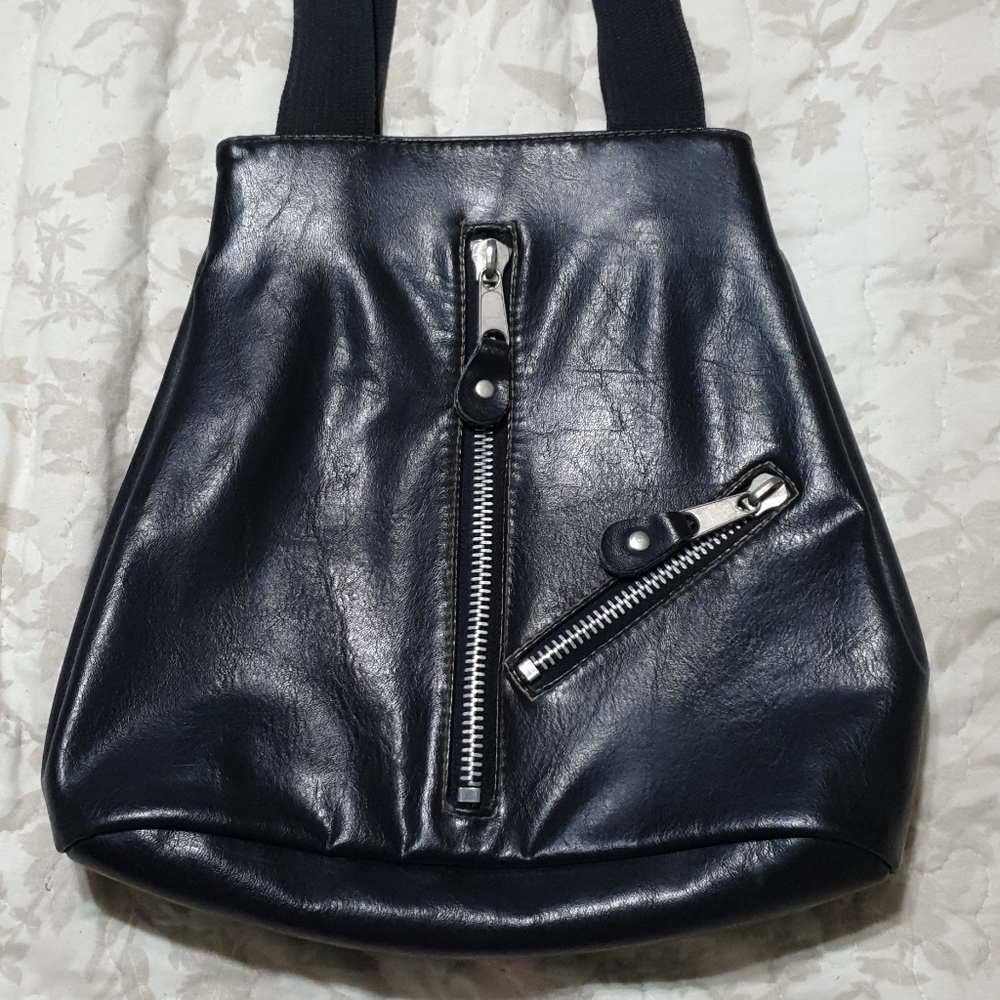 Purse - Picture 2 of 8